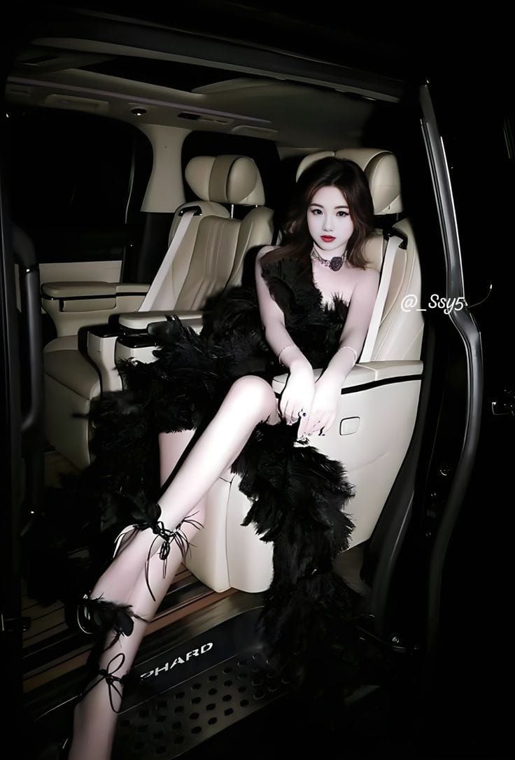 Những Vì Sao Không Đến Đúng Giờ