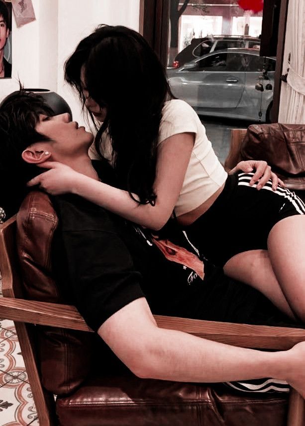 Bắt Một Tên Bá Vương Ngạo Kiều Về Làm Chồng