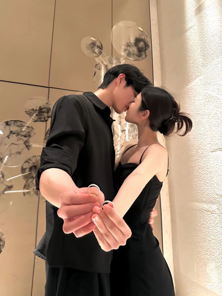 Tình yêu vẫn luôn tồn tại