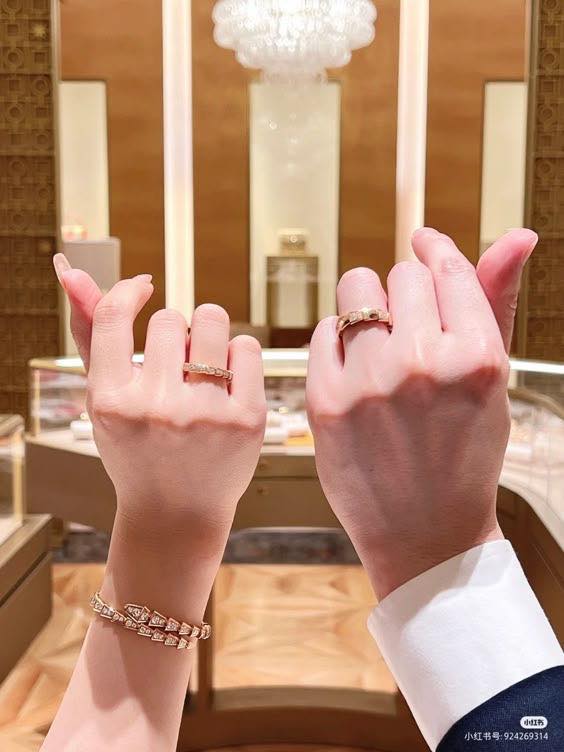 Gặp nàng như đêm tối thấy ánh sáng