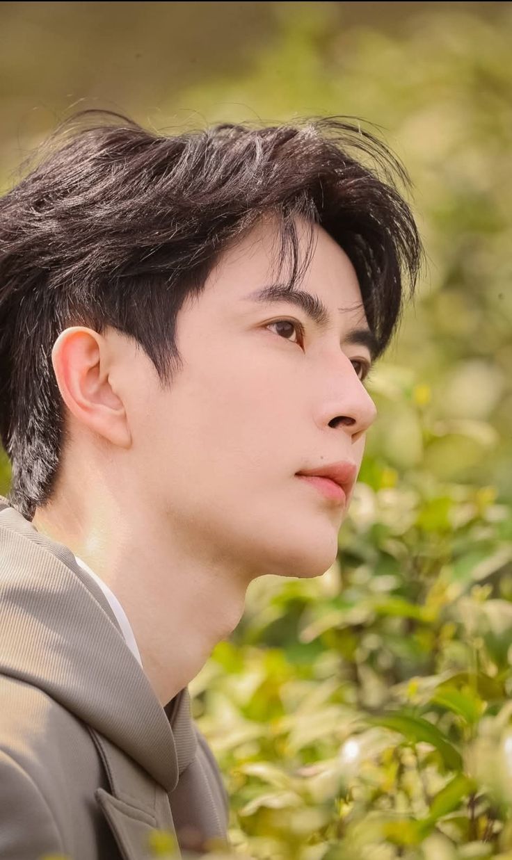 Tôi cũng bắt đầu ăn bám, ba mẹ chết lặng