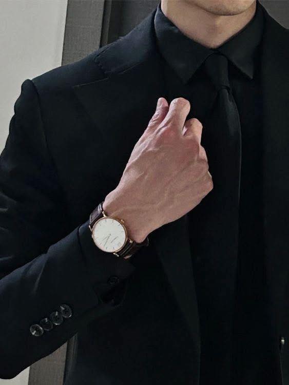 Khi Nữ Phụ Muốn Chạy, Nam Chính Đã Khóa Cửa