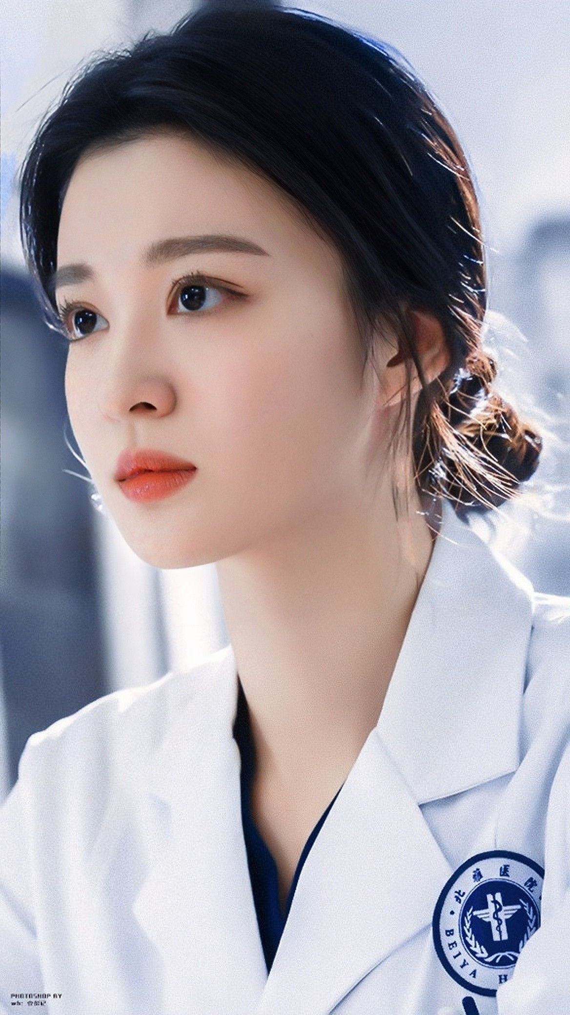 Nữ Bác Sĩ Báo Thù