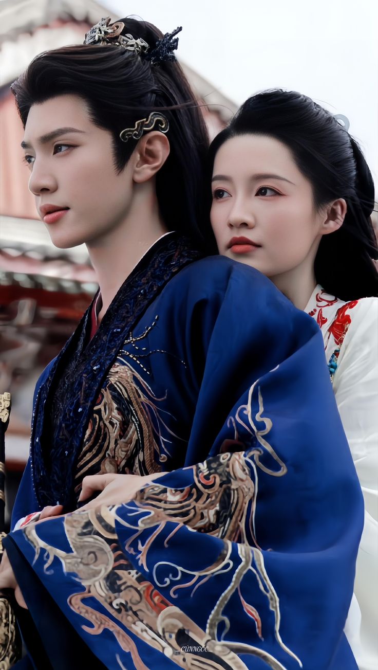 Biểu Ca Thái Tử Bị Ai Khiêng Lên Giường?