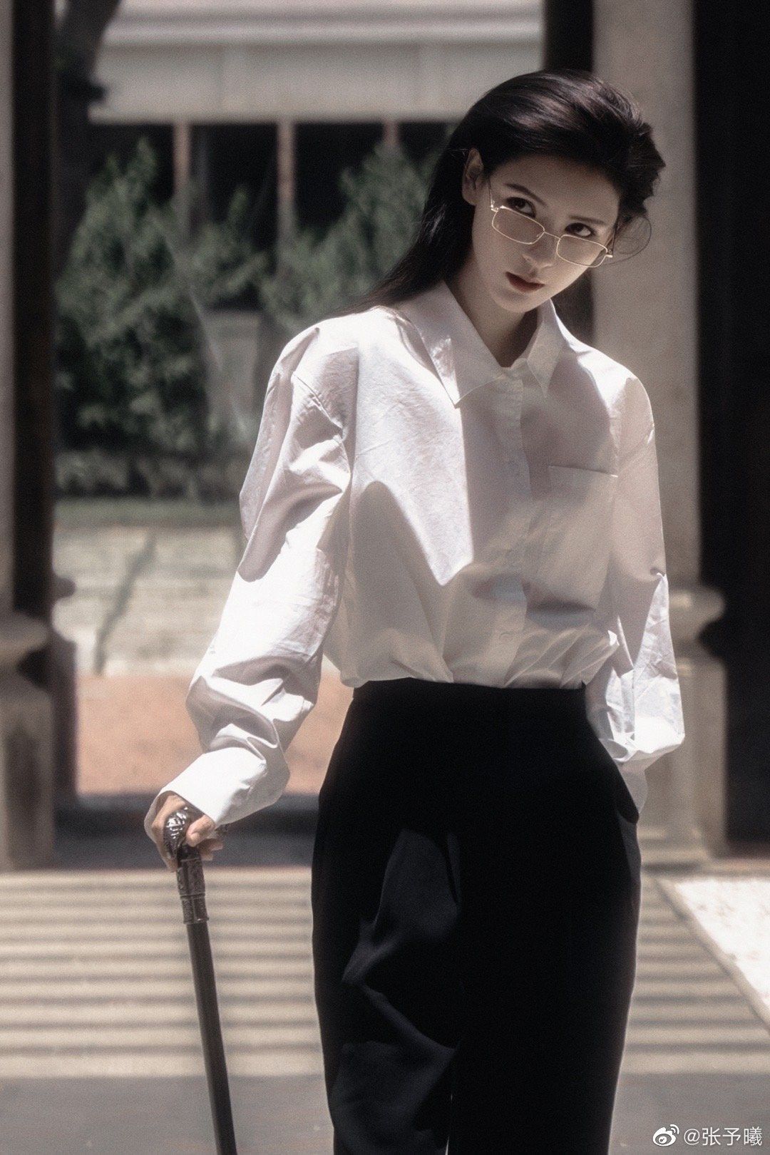 Chim Hoàng Yến Không Cần Hôn Nhân, Chỉ Cần Tiền