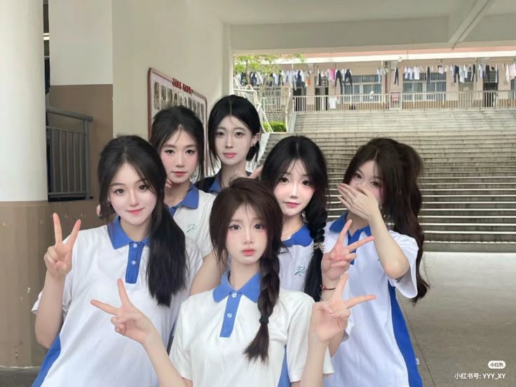 Xé Mặt Thiên Thần Giả Tạo
