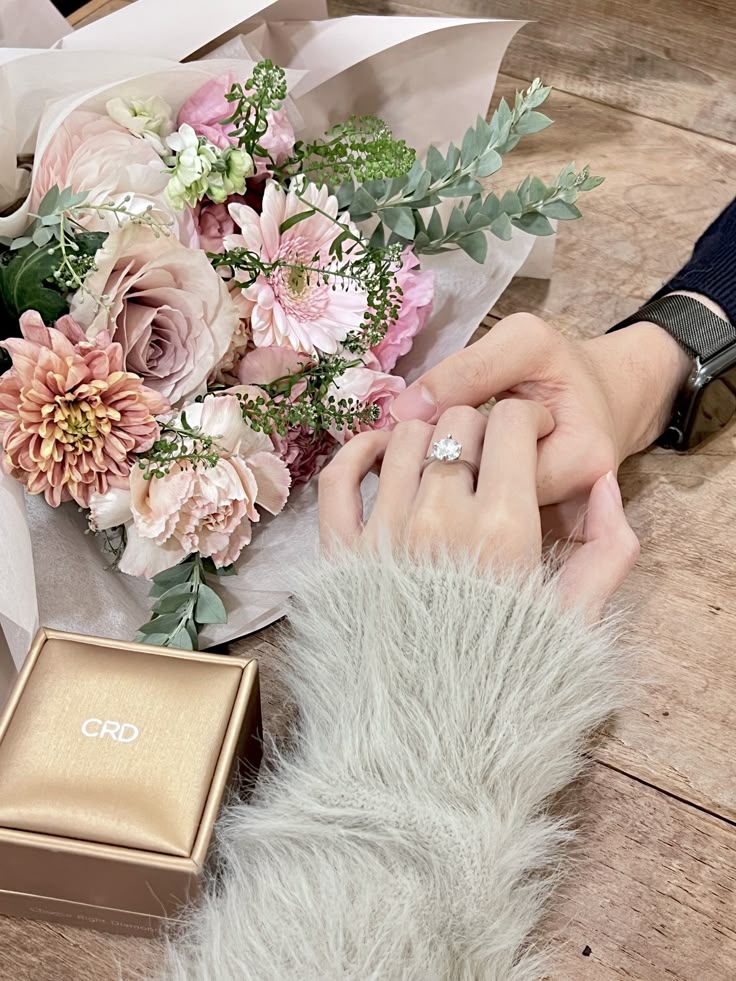Ánh Mắt Ở Lại Chốn Phồn Hoa