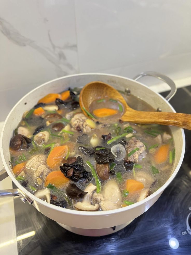 Bát canh gà “ngủ yên” này, tiễn cả nhà lên đường