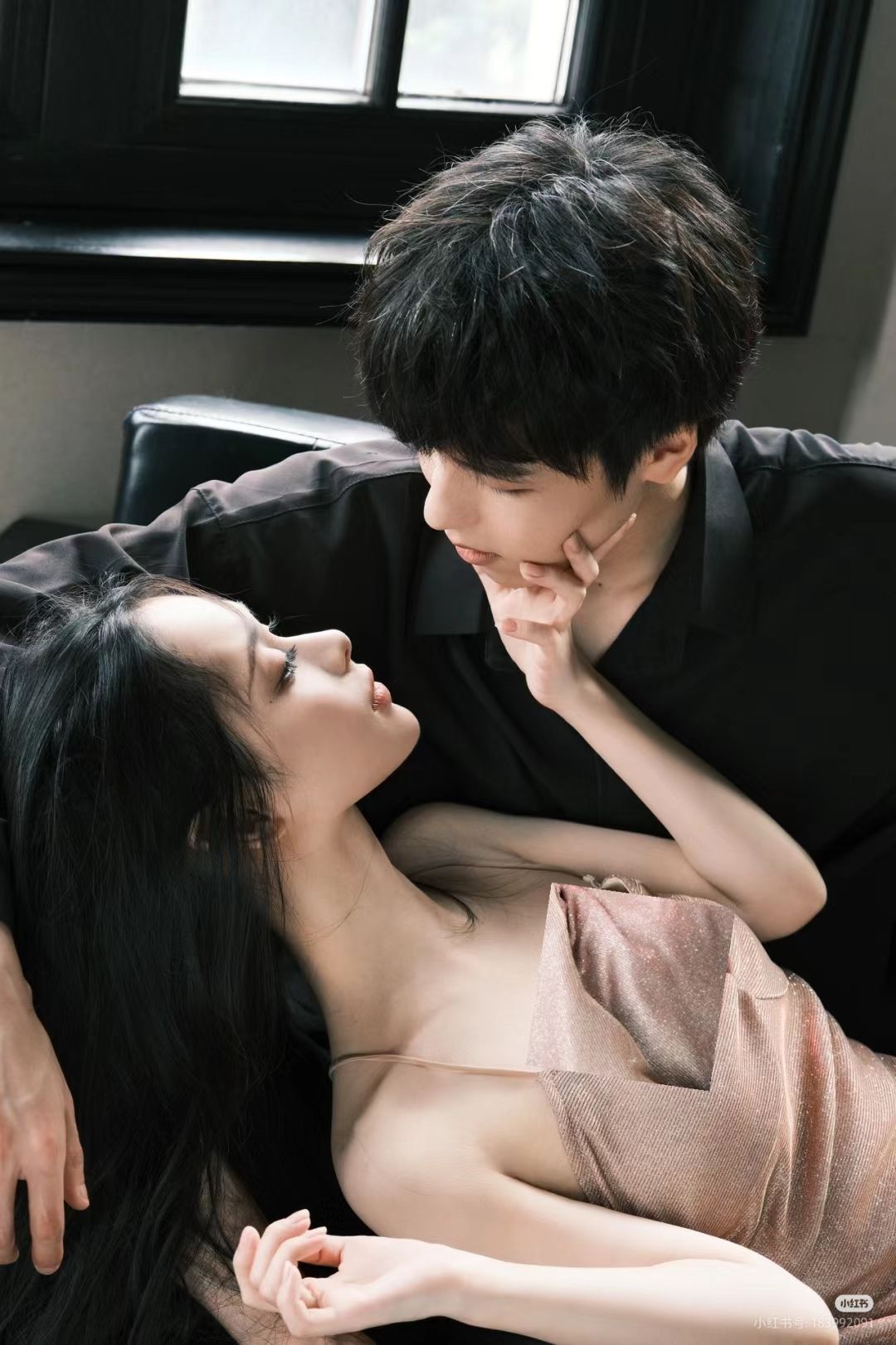 Vỏ Bọc Lãnh Cảm